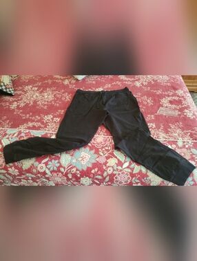 Joggers By Hanes. Med